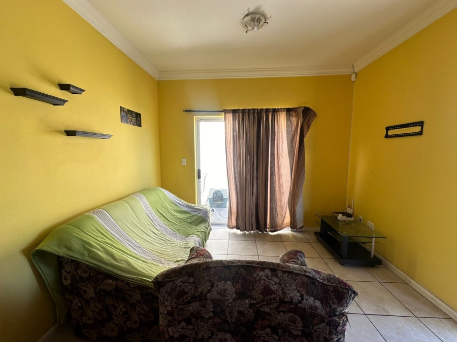 2 Bedroom Property for Sale in Gaylee Western Cape